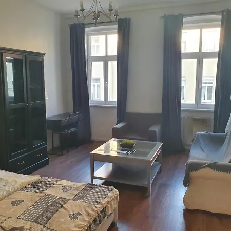 Spacious Apartment Near The Center Vienna Exterior photo