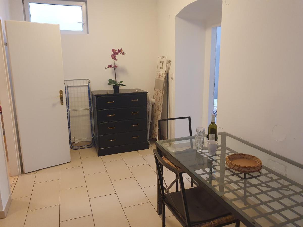 Spacious Near The Center * Wien